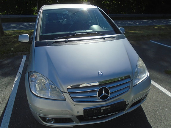 Mercedes-Benz A-Klasse 3 of 5