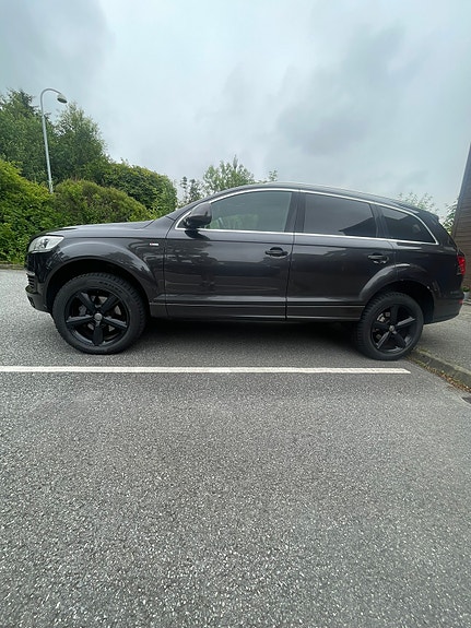 Audi Q7 5 of 25