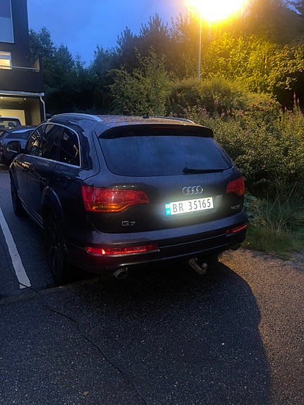 Audi Q7 12 of 25