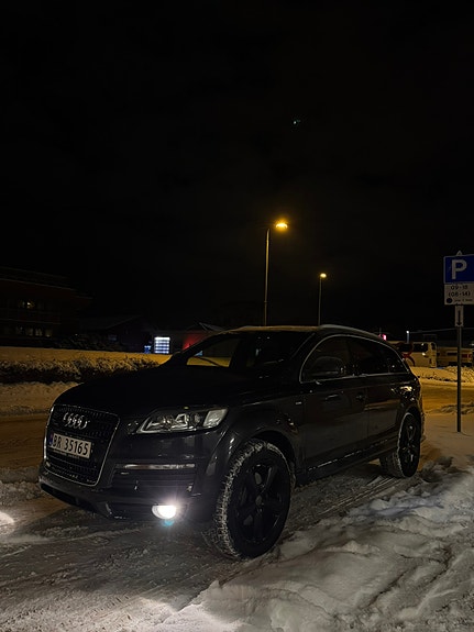 Audi Q7 3 of 25