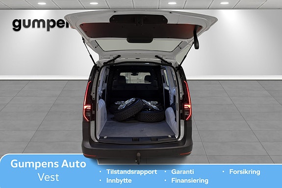 Volkswagen Caddy Maxi 16 of 23