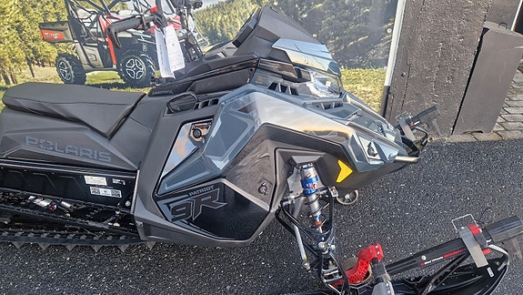 Polaris 9R RMK Khaos 146 Slash , gode tilbud på snøscooter nå.