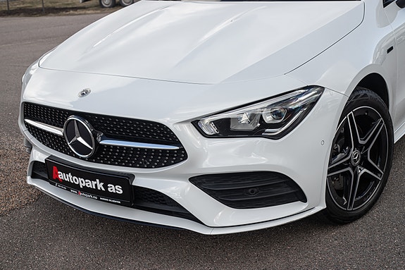 Mercedes-Benz CLA250 e 13 of 30