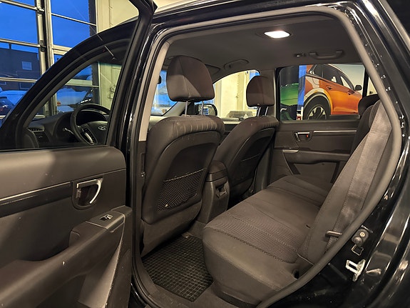 Hyundai Santa Fe 13 of 23