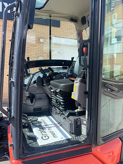 Kubota U50-5 8 of 9