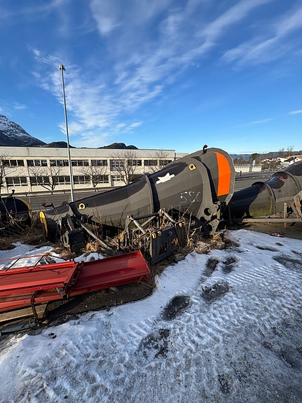Øveraasen DEH 285 D