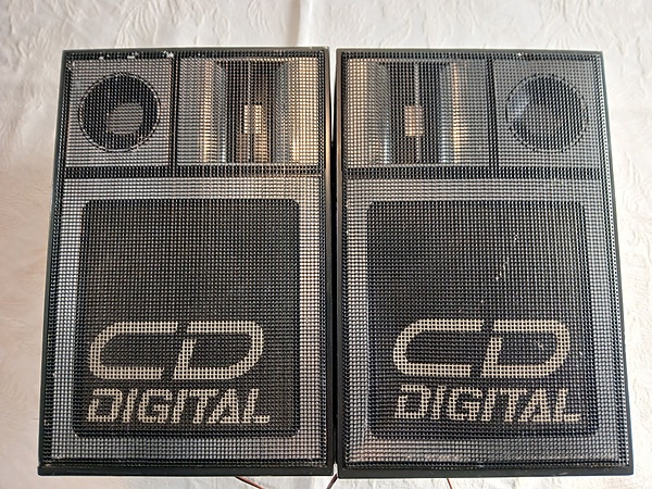 Kompakte vintage “CD Digital” høyttalere | 2-veis bokhylle