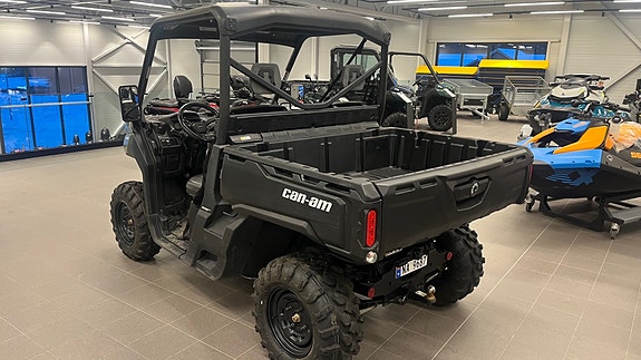 Can-Am Traxter Base HD8 T 3 of 5