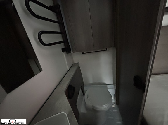 KABE ESTATE 470 XL KS 24 of 28