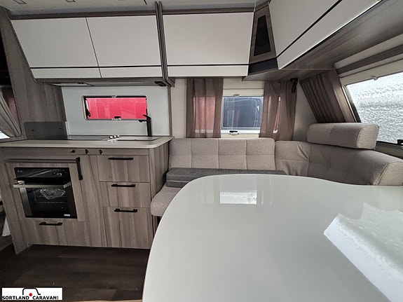 KABE ESTATE 470 XL KS 12 of 28