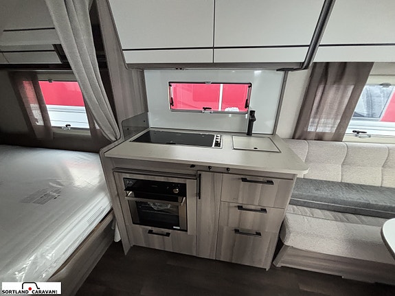KABE ESTATE 470 XL KS 13 of 28