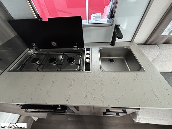 KABE ESTATE 470 XL KS 14 of 28