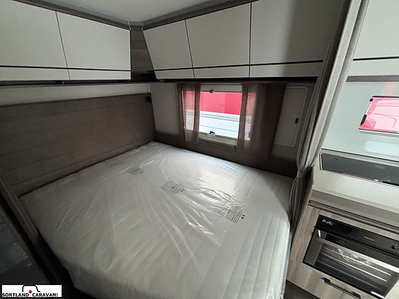 KABE ESTATE 470 XL KS 21 of 28