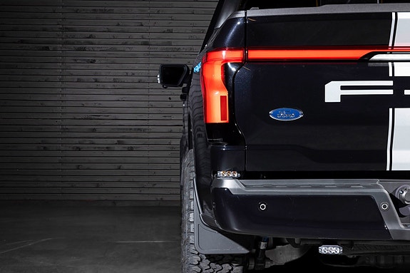 Ford 9 of 30