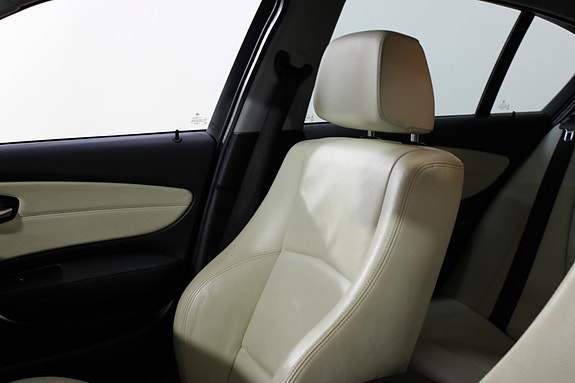 BMW 116d 28 of 30
