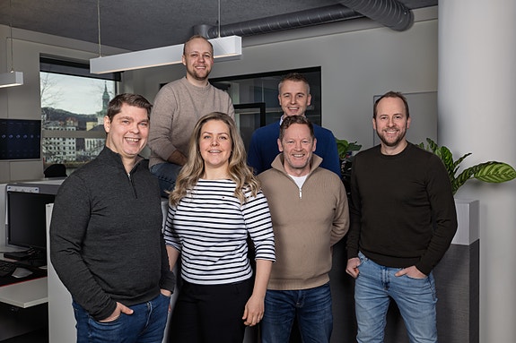 Vårt salgsteam er tett på markedet og kundene våre, og gir verdifull innsikt til produkt og utvikling.