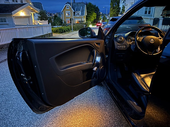Alfa Romeo MiTo 23 of 27