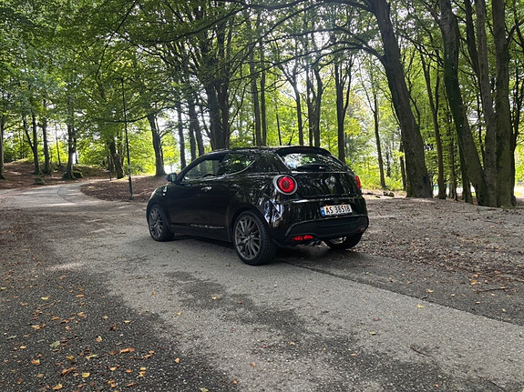 Alfa Romeo MiTo 2 of 27