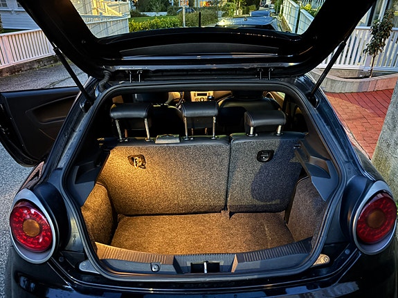 Alfa Romeo MiTo 27 of 27