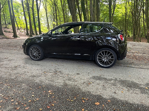Alfa Romeo MiTo 15 of 27
