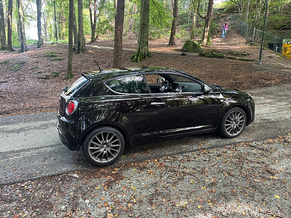 Alfa Romeo MiTo 6 of 27