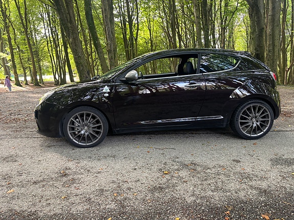 Alfa Romeo MiTo 14 of 27