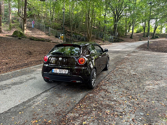 Alfa Romeo MiTo 4 of 27