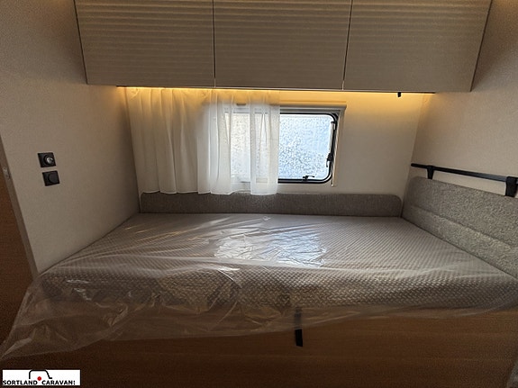 Adria ADORA 663 UT 26 of 30