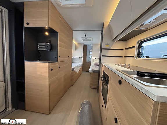 Adria ADORA 663 UT 15 of 30