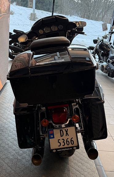Harley-Davidson FLHTP Police 7 of 9