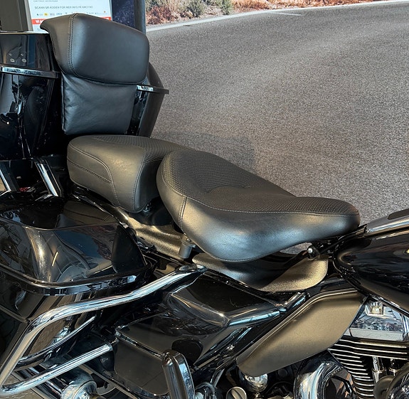 Harley-Davidson FLHTP Police 6 of 9