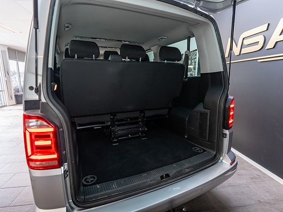 Volkswagen Caravelle 11 of 30