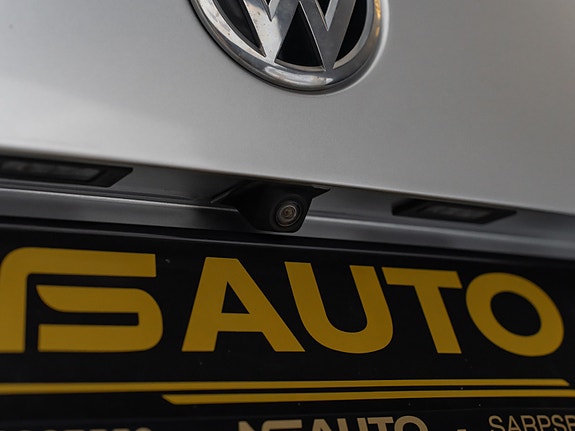 Volkswagen Caravelle 9 of 30