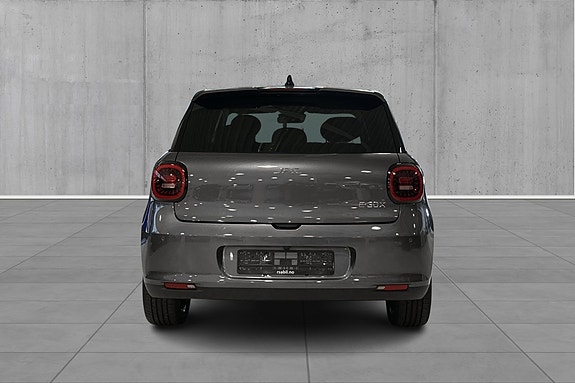 JAC E30X 4 of 5