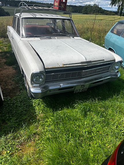 Chevrolet 2 of 12