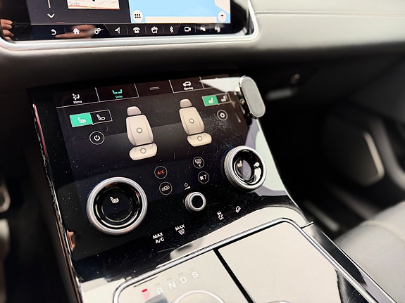 Land Rover Range Rover Velar 21 of 30