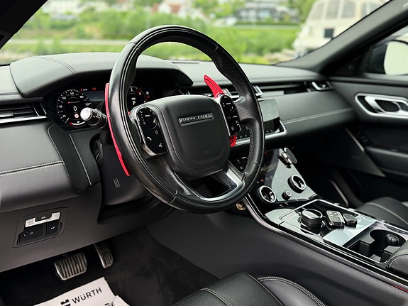 Land Rover Range Rover Velar 12 of 30