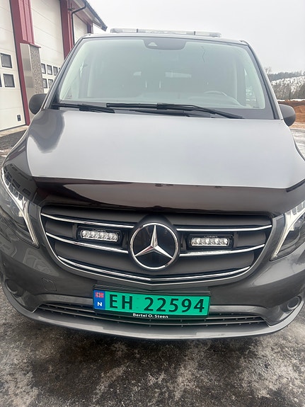 Mercedes-Benz eVito Tourer 3 of 5