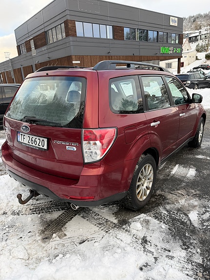 Subaru Forester 6 of 10