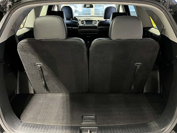 Kia Sorento 3 of 5