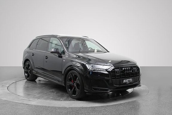 Audi Q7 3 of 5