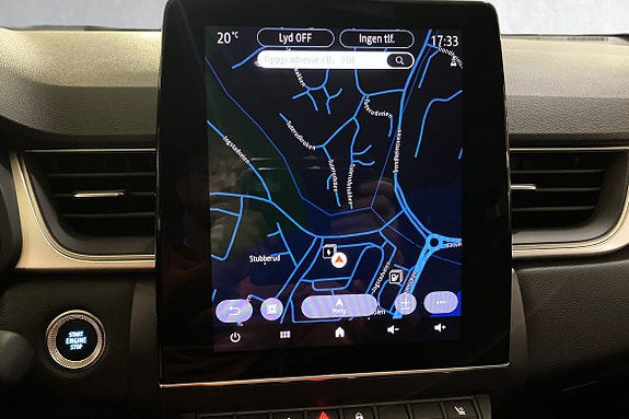 Stor og oversiktlig berøringsskjerm med alt du trenger lett tilgjengelig. Det er også Bluetooth.