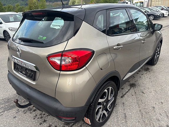 Renault Captur 4 of 5