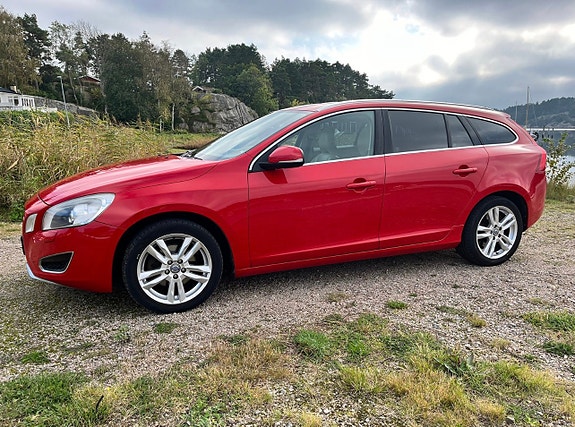 Bruktbil til salgs: Volvo V60 - 2013 - Rød - 115 hk - Stasjonsvogn ...