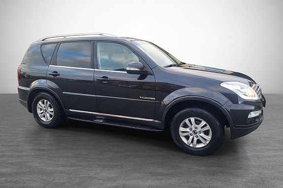 SsangYong Rexton 3 of 30