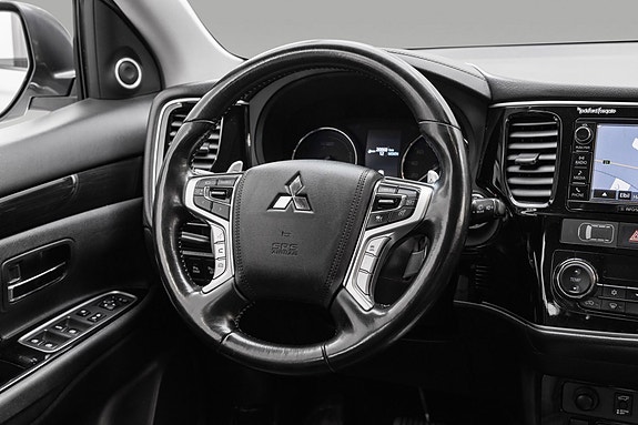 Mitsubishi Outlander 19 of 30