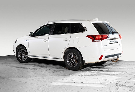 Mitsubishi Outlander 2 of 30
