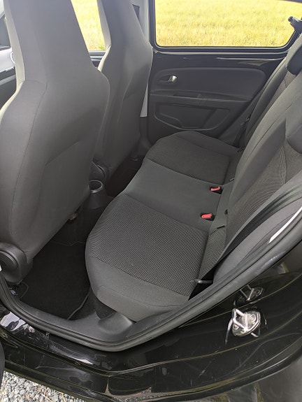 Volkswagen UP! 8 of 14