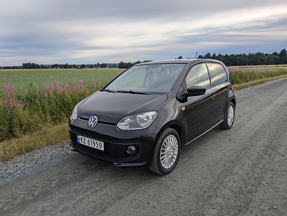 Volkswagen UP! 4 of 5