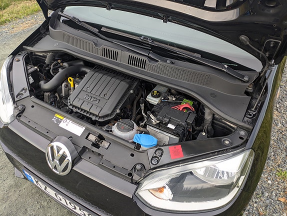 Volkswagen UP! 6 of 14